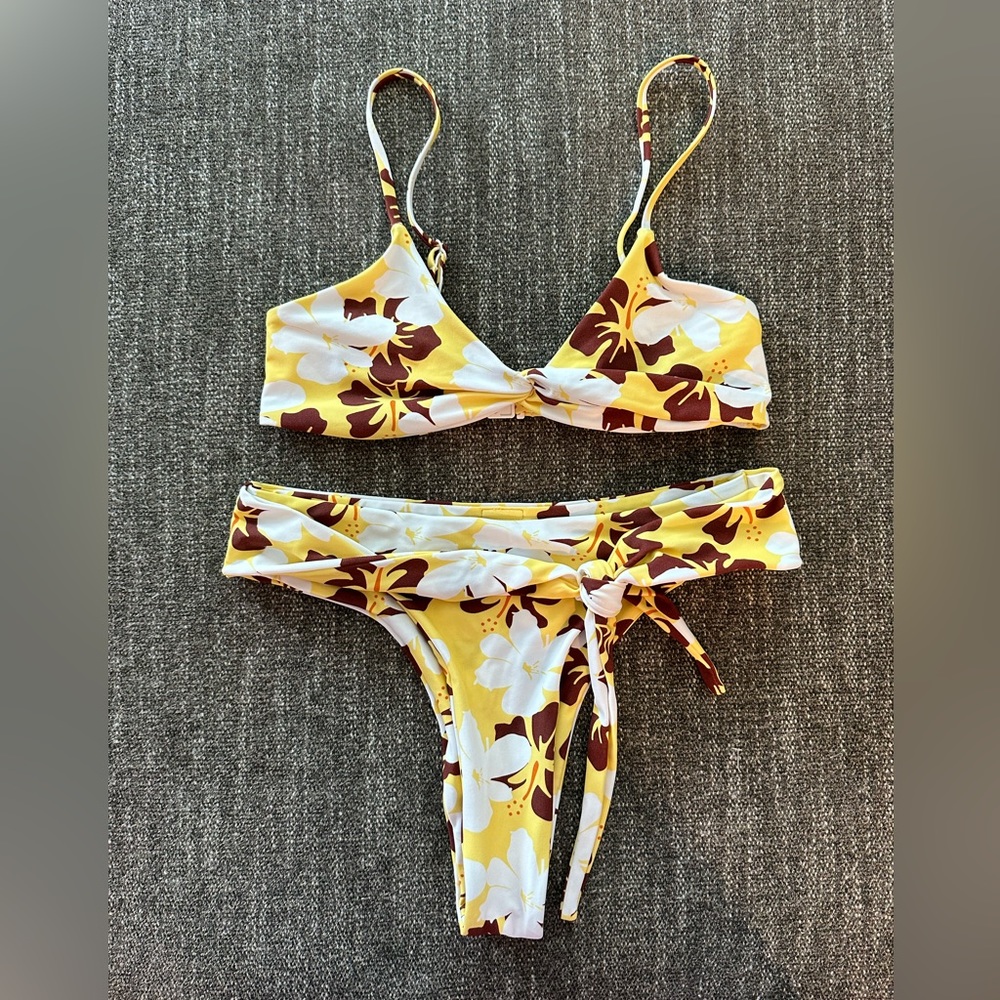 Blackbough bikini top - Picture 4 of 4